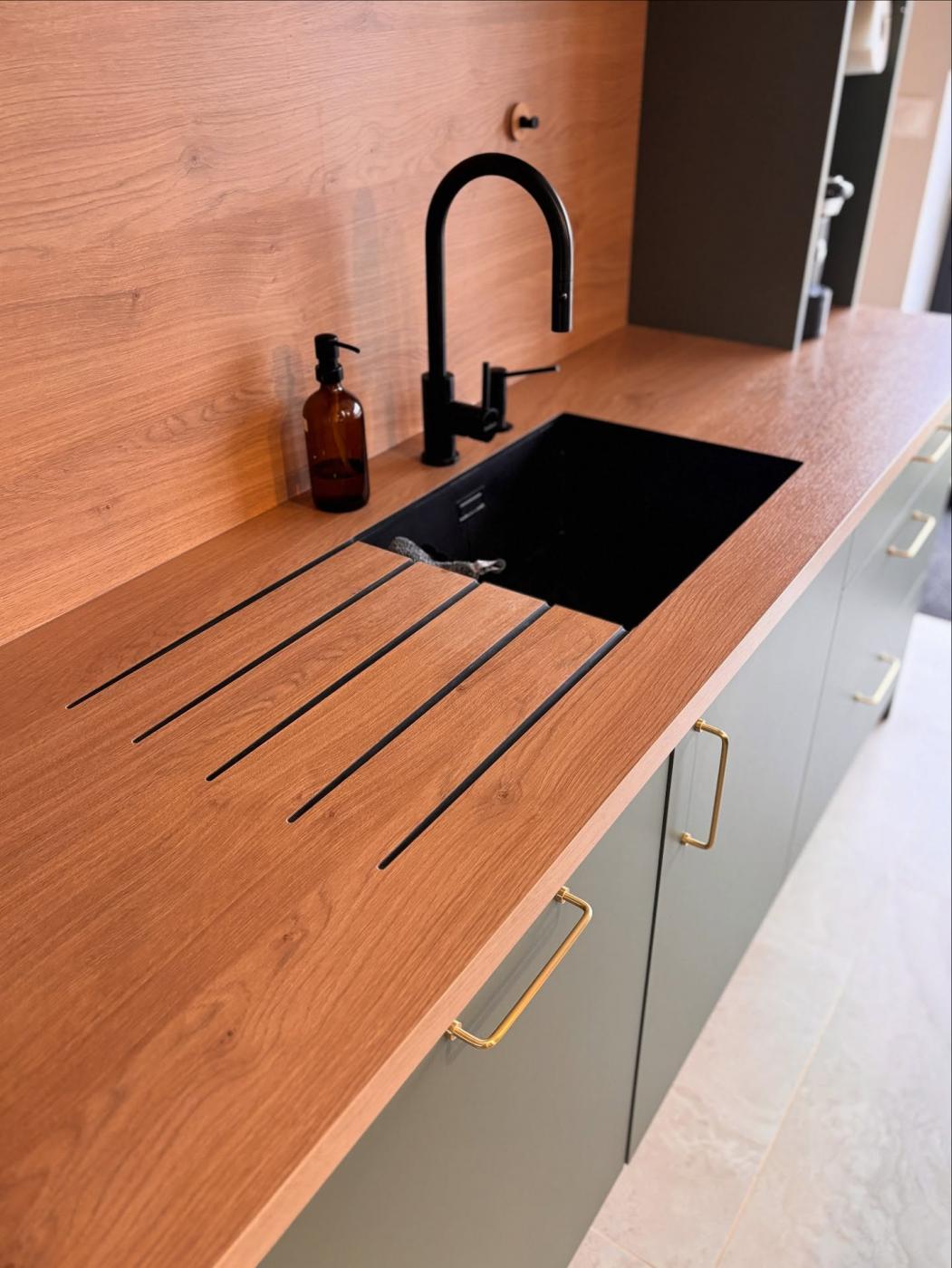 FD CR�ATION 
Artisan Fabricant